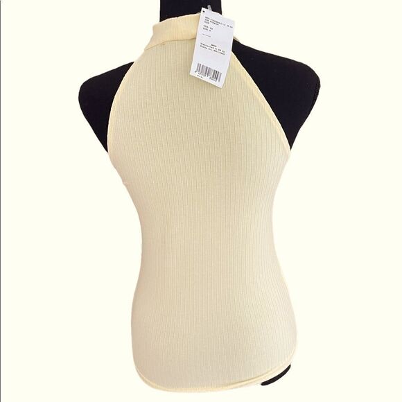New with tags MNG Basics yellow ribbed tank size XS - Picture 3 of 5